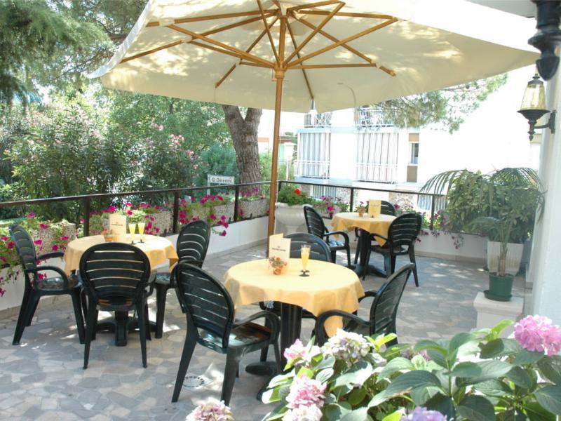 Hotel Villa D'Este กราโด ภายนอก รูปภาพ